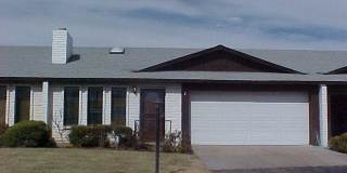 Townhouse for Rent-Conveniently Located Down Town! Gallery 1