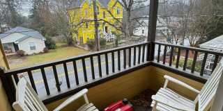 4 Bedroom Downtown Beauty! Gallery 20