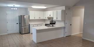 3BR/3BA For Rent Gallery 4