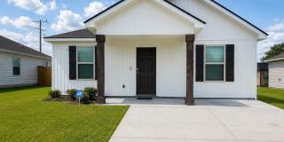 200 Benjamin Dr Gallery 1
