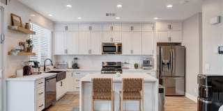 10400 Raining Sky Street Gallery 1