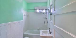 Knoxville 37917 - 3 bedroom, 2 bath Craftsman Home - Contact Ryan Fogarty (865) 333-4840 Gallery 12