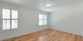 Beautiful 2 Story Home w attached 2 car garage Gallery 12