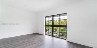 1165 NW 8th Ave Gallery 5