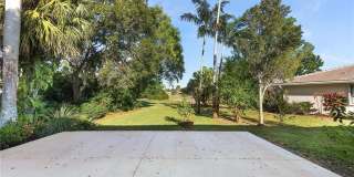 2225 SW Creekside Drive Gallery 35