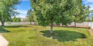 Spacious 5 Bed Kaysville Home with 3-Car Garage Gallery 55