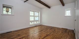 3002 Franklin Boulevard Gallery 11