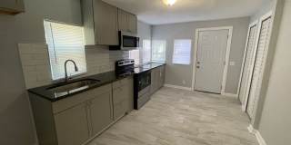 Charming 3 bedroom 2-Bath Bungalow-West Jacksonville 32254! Gallery 12