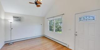 22 Maplewood Avenue Gallery 17