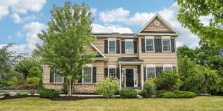 427 GREEN MEADOW Drive Gallery 1