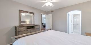 Fully Furnished Beautiful 2-bed, 2-bath PV Condo Gallery 9