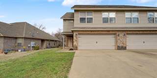 Discover your dream home in Bentonville, AR! Gallery 1