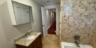 1231 Bardstown Road Gallery 29