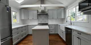 Gorgeous, Fully Renovated Newton Highlands 4 bed/2 bath Single Family Home for August 1st, 2025 Gallery 3