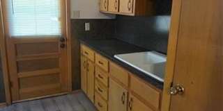 2117 Grand Avenue Gallery 8