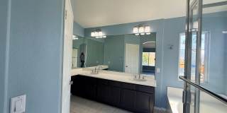 Stunning 5-Bedroom Pool Home in Corona is now available for rent Gallery 19