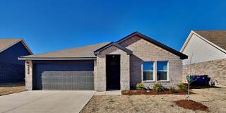Beautiful and Spacious 4 Bedroom 2 Bath Home in Putnam City Schools Gallery 1