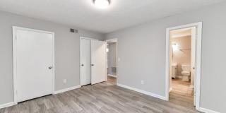 1000 Belmont Gallery 12