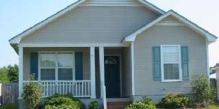 Beautiful 3 Bedroom 2 Bath Home Gallery 1