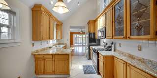 Miller Beach Living – Walk to the Lake! Gallery 6