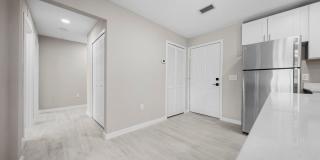 1700 Forest Gallery 1