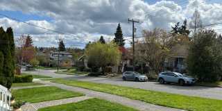 Charming 4-Bedroom Home in Phinney Ridge.  Pets welcome! Gallery 3