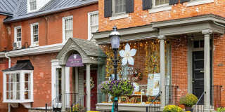 152 N MAIN Street Gallery 48