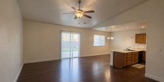 3290 North Vista Avenue Gallery 8