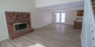 Spacious 3 bedroom duplex with 2.5 baths. Gallery 4