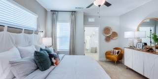 Sonderly at the Concourse Gallery 11