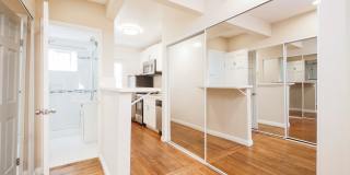 1215 Granville Ave. Gallery 6