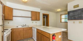 521 Henderson Crossing Gallery 5
