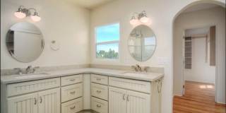 4388 Middlesex Dr Gallery 16