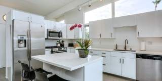 688 E Spencer Drive Gallery 3