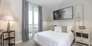 204 W WASHINGTON Square Gallery 21