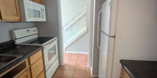Charming 2bd  1.5ba home in South KC Gallery 10