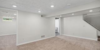 Charming 2-Bedroom Home in Old Town Bellevue! Gallery 14