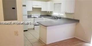 3926 SW 52 3926 SW 52 Gallery 4