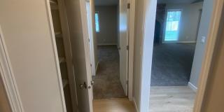 Charming 3 Bed, 3 Bath Duplex near Riverside State Park! Gallery 24