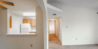Creekside Square Apartments Gallery 19