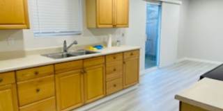 Charming 2BR Duplex in Tacoma Gallery 33