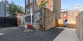 1924-32 North Front Street Gallery 15