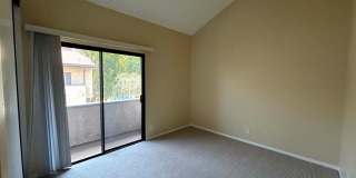 Spacious 3 bedroom 2.5 bath Condo for rent in Woodland Hills! Gallery 34