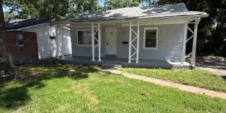 Delightful 2-bedroom, 1.5-bathroom single-family home Gallery 1