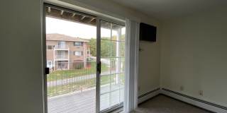 385 Huse Road Gallery 20