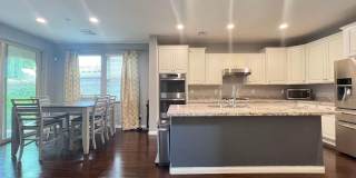 Beautifully upgraded house in Summerlin Gallery 4