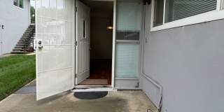 2 story updated townhouse In Rosemont 2/1 Gallery 3