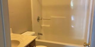 337 High St.Apt 3 Gallery 7