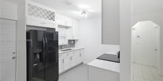 1425 NW 10th Pl Gallery 2