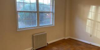 1300 N MEADE Street Gallery 33